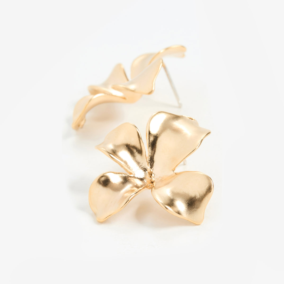 Bloom Earring  18k Gold White Flower Earring by SHASHI