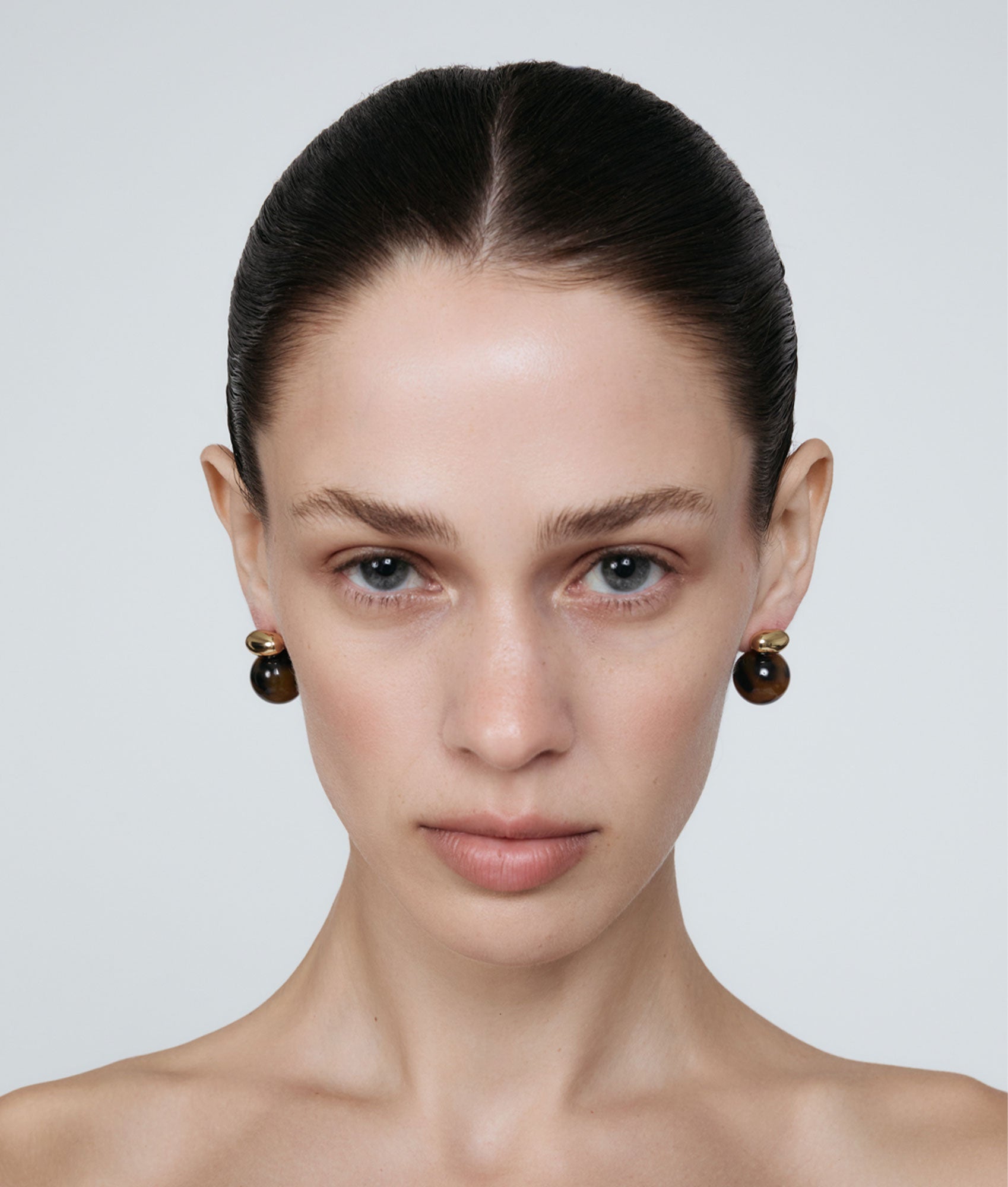 Alice Tortoise Earring