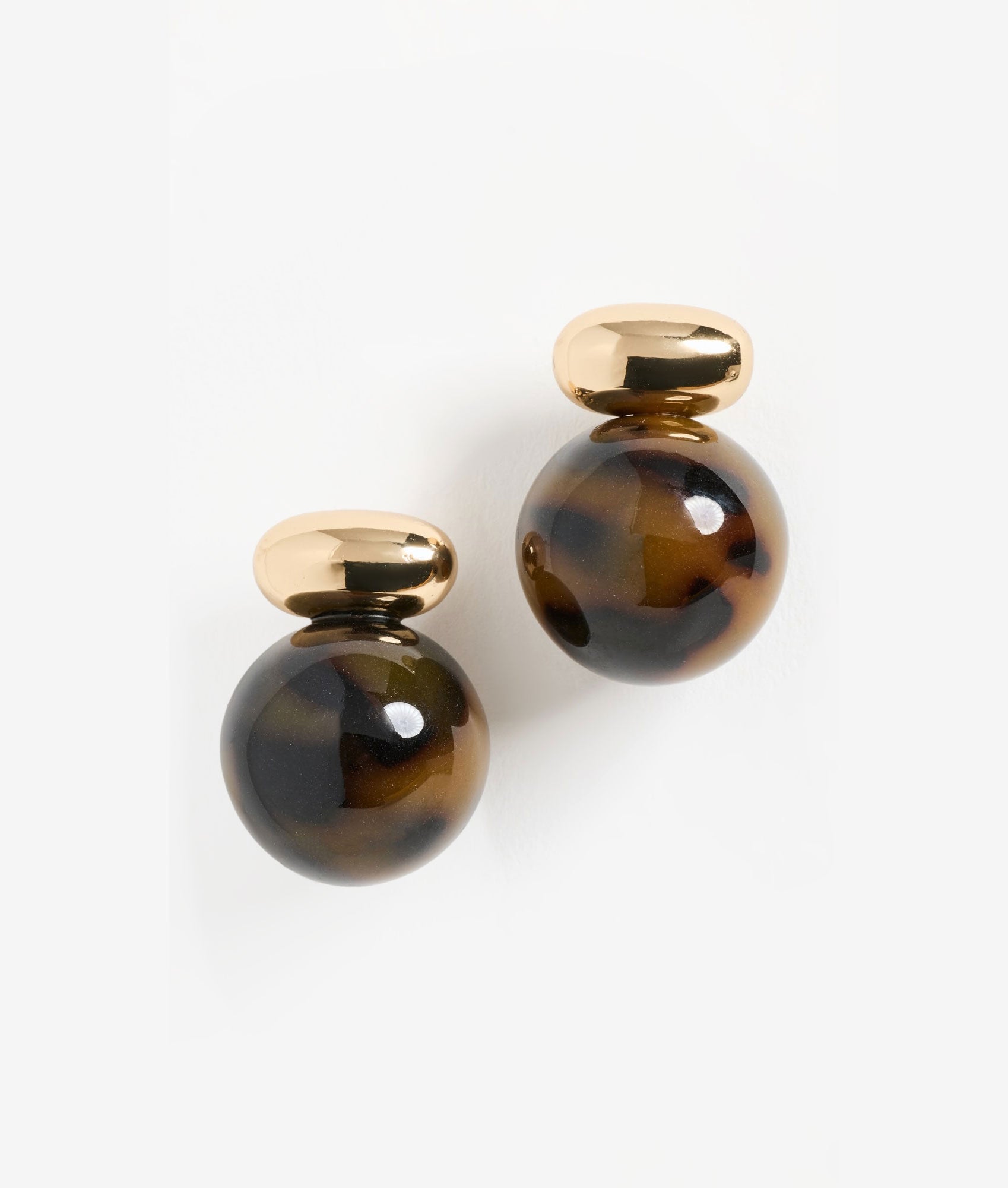 Alice Tortoise Earring