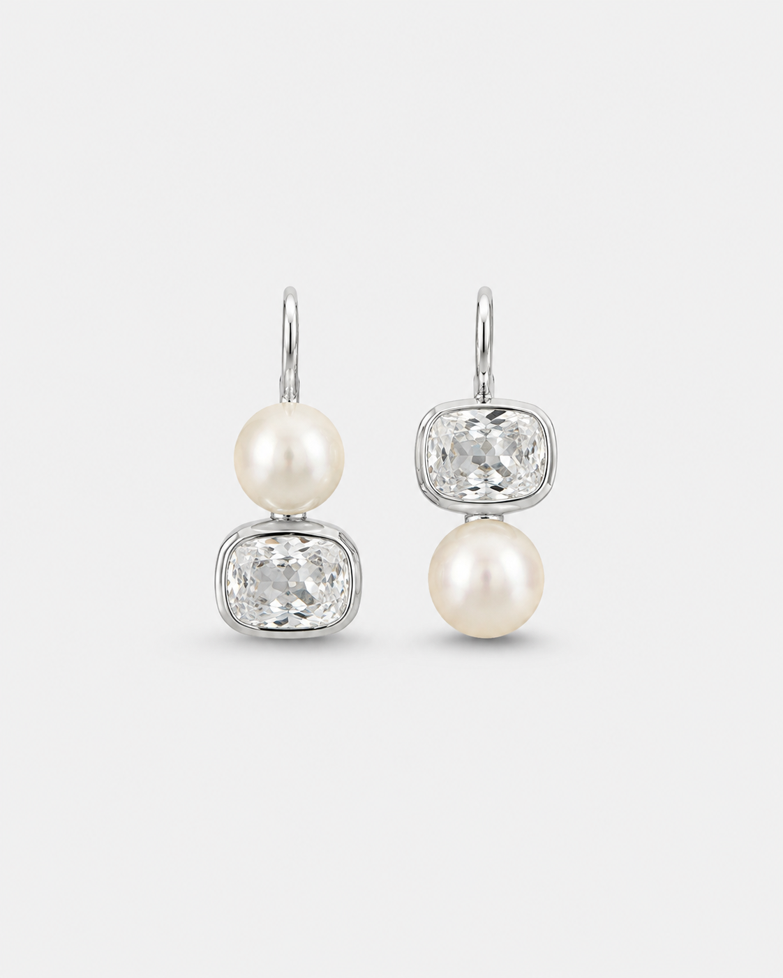 Clemence Reverse Earring