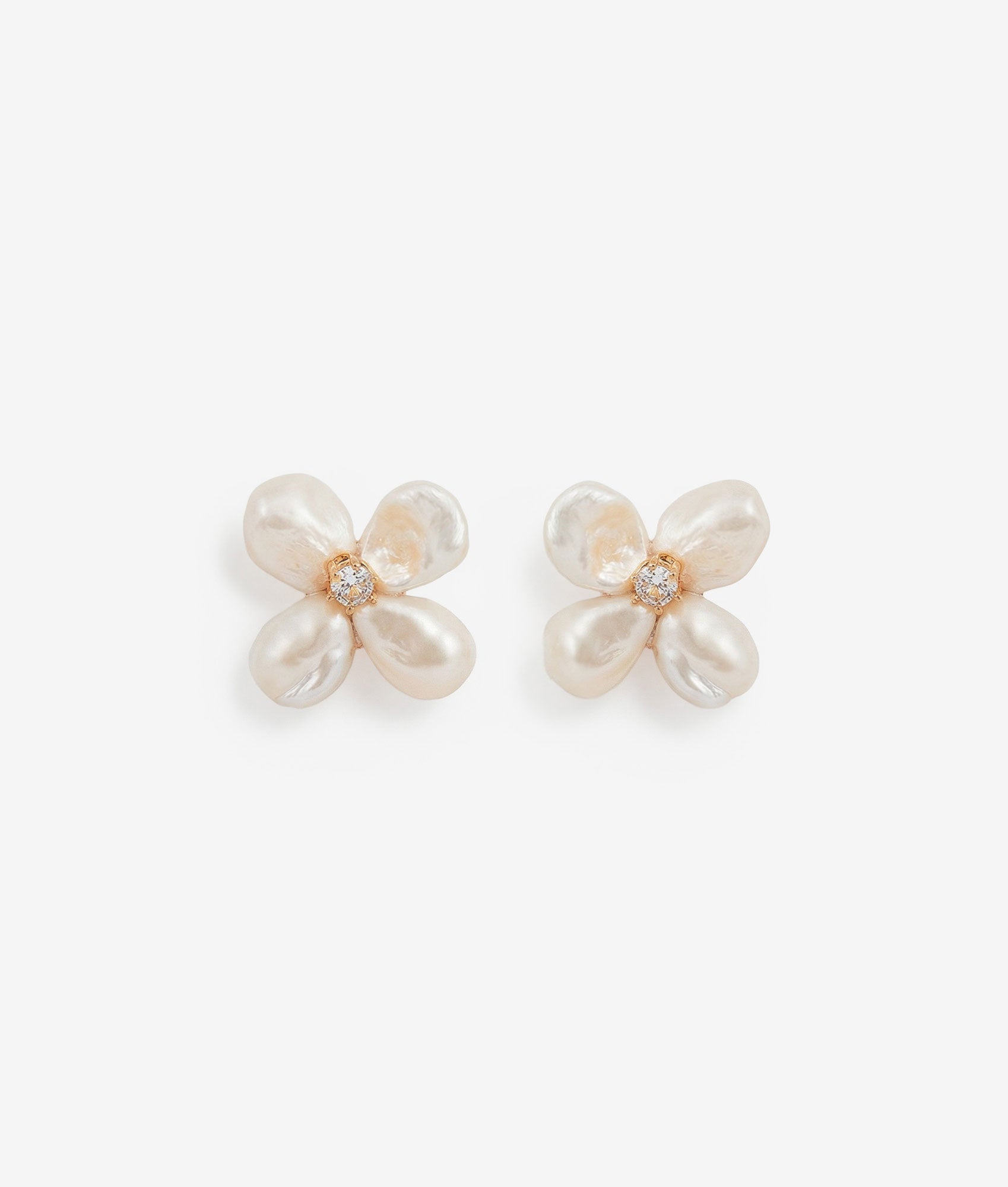Flower Pearl Earrings