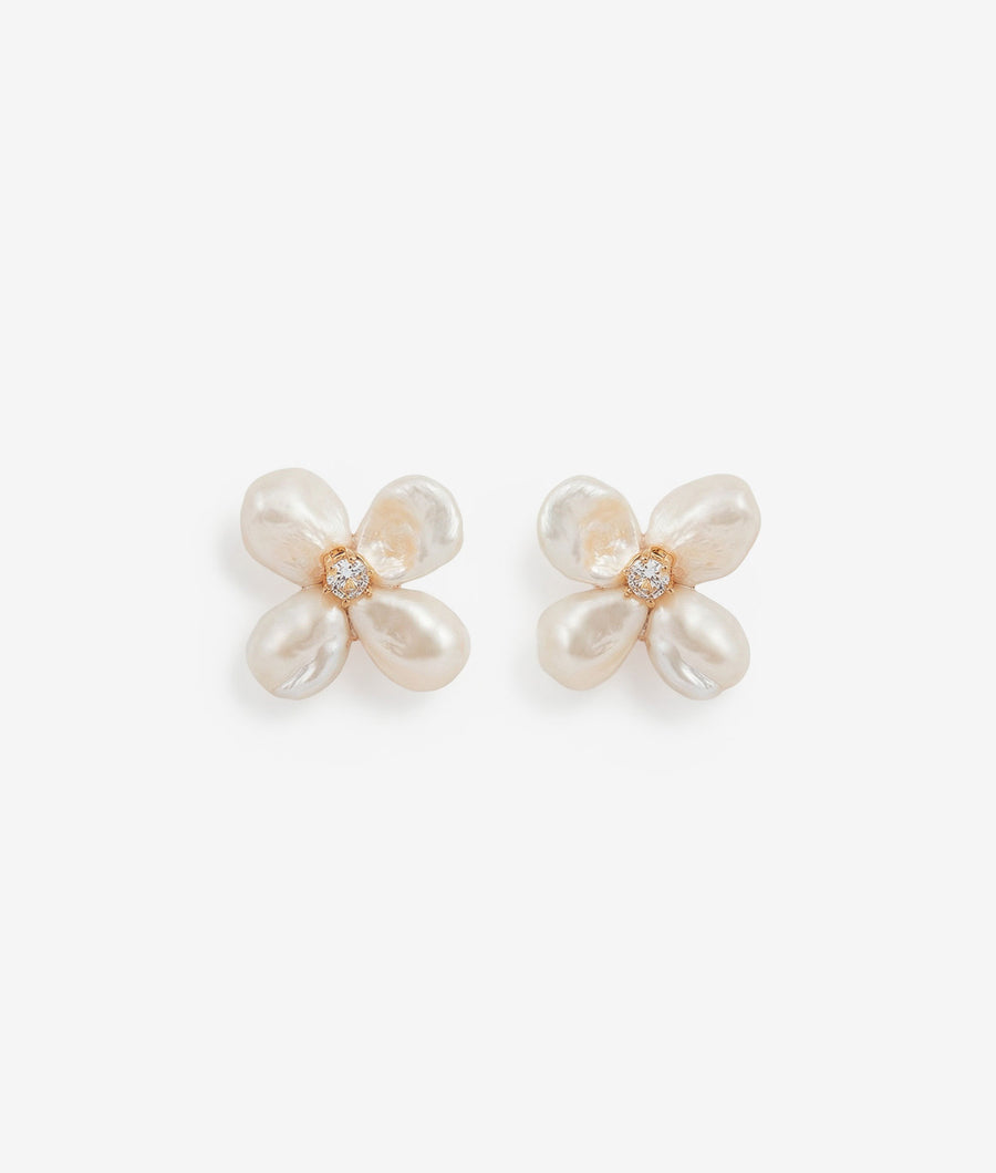 Flower Pearl Earrings | SHASHI Flower Earrings – SHOP SHASHI