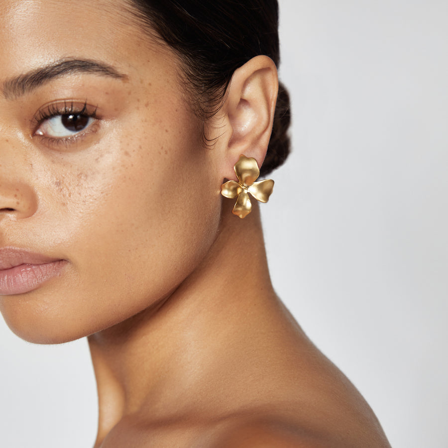 Gold Fiorina Earring | SHASHI Flower Earring