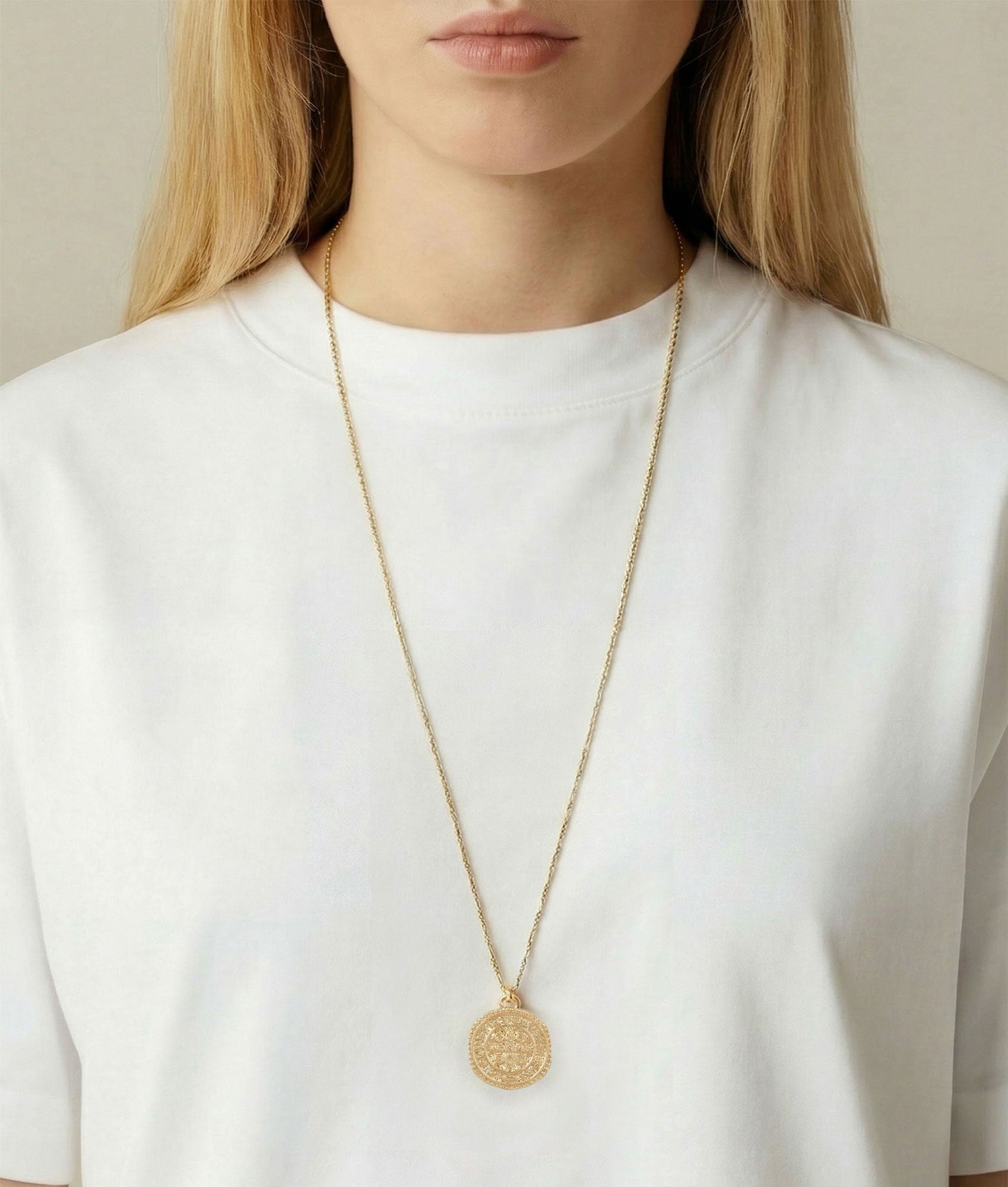 Medallion Chain Necklace