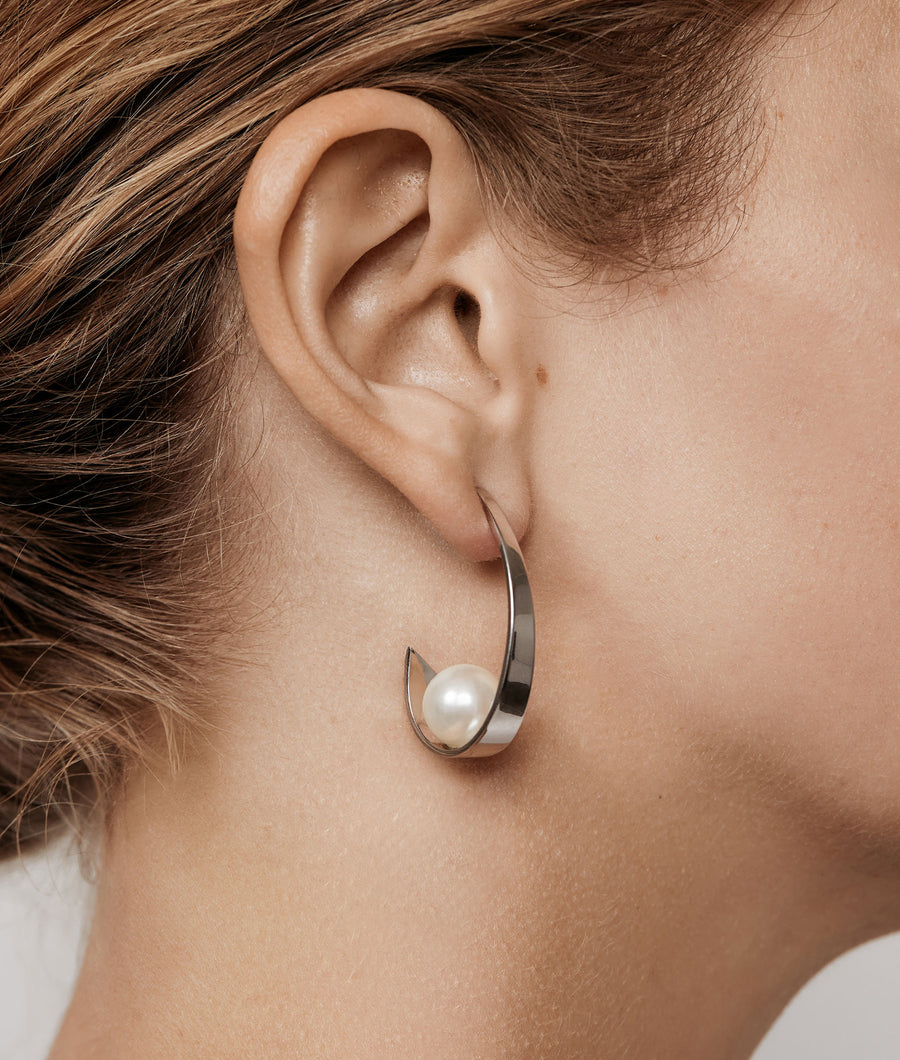 Jemima Large Earring | SHASHI Pearl Earring