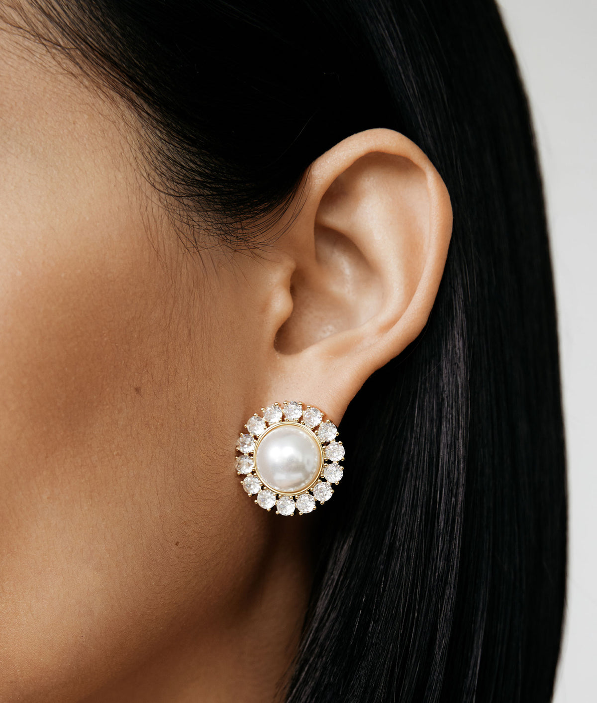 Pearl Dome Pave Earring | SHASHI Pearl Earring