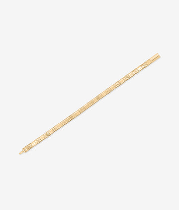 Tilu Clasp Bracelet, Pendesi