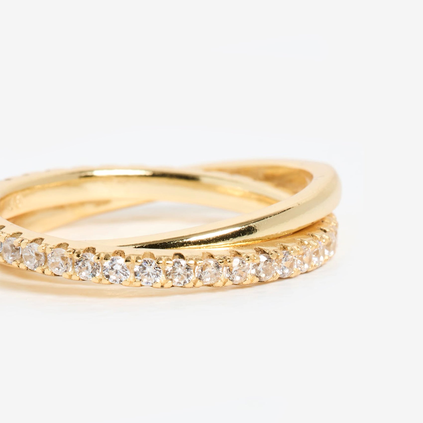 Vera Pavé Ring