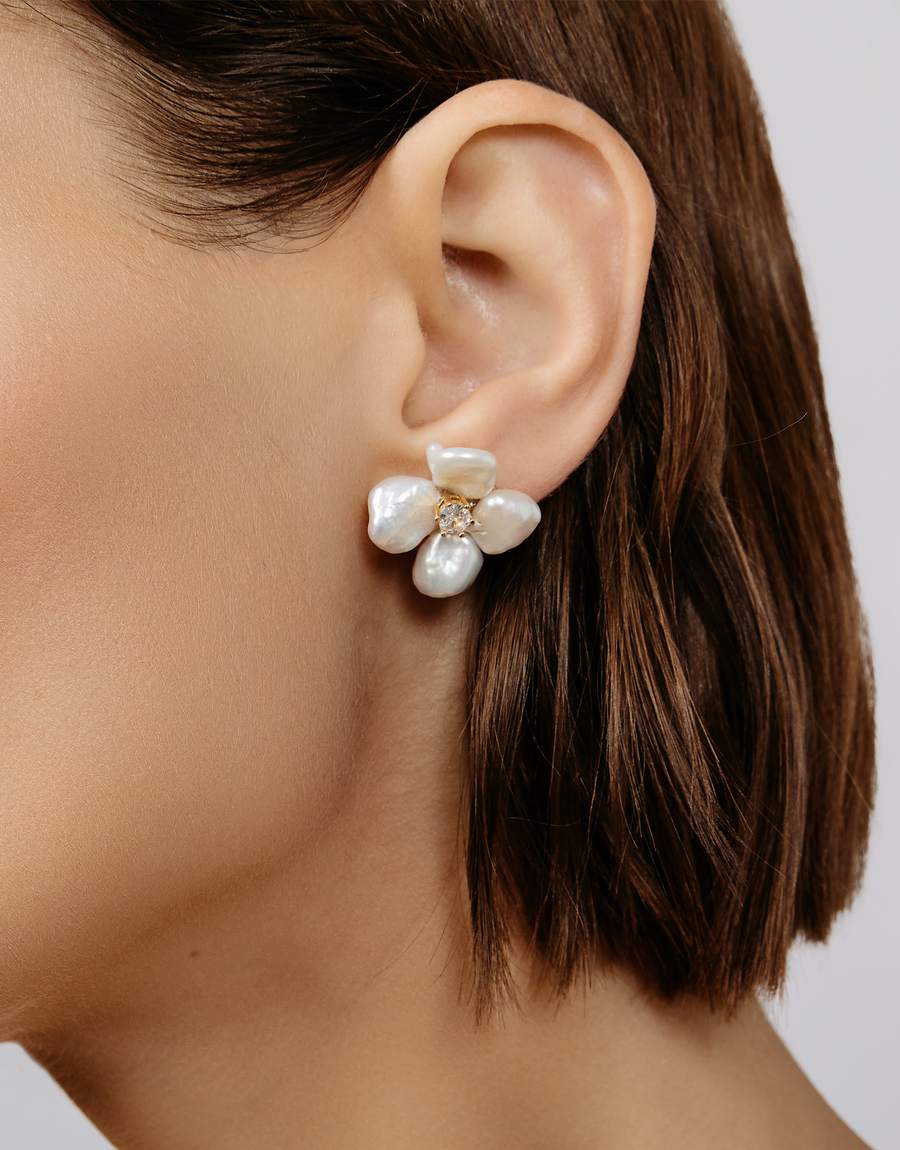 Flower Pearl Earrings