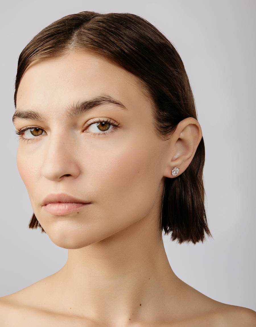 Oval Solitaire Stud Earring