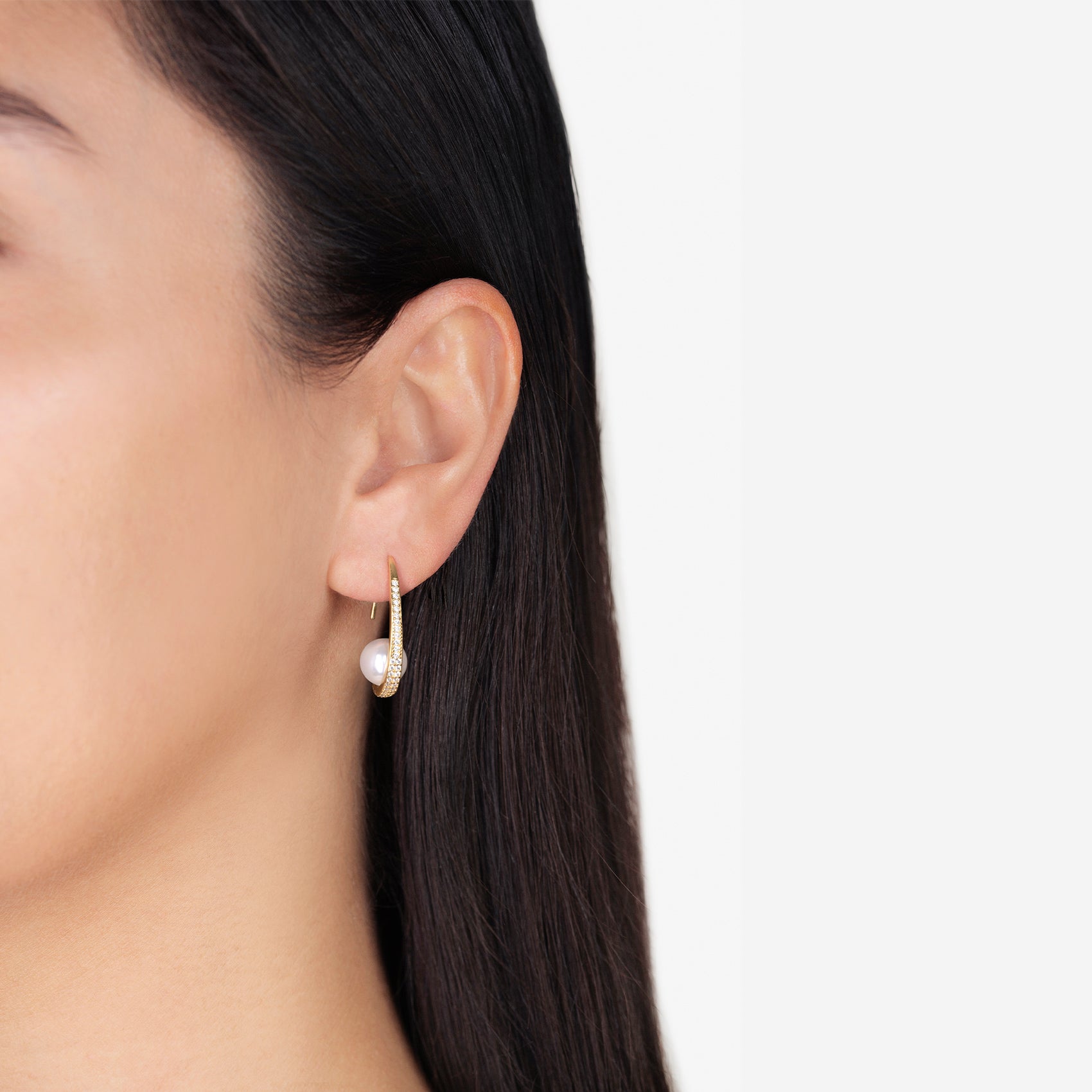 Michelle Earring Pave Pearl Drop SHASHI